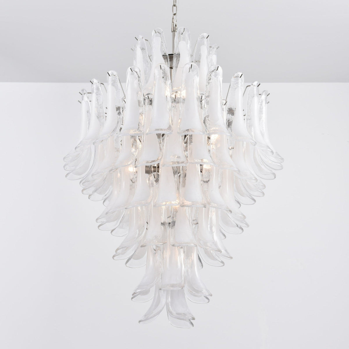 Eirivine lampadario petali in vetro bianco