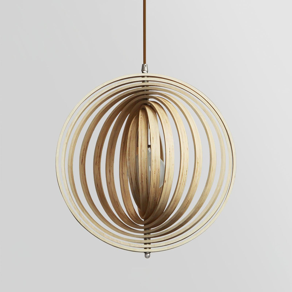 Lampada a sospensione legno Anelli sfera organica minimalista Ambiente