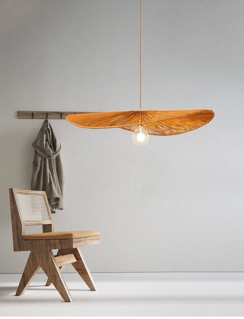 Solyn lampada a sospensione in rattan intrecciato a mano